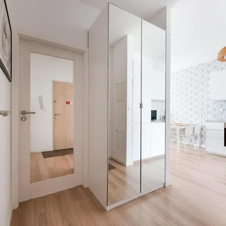 Kolska Chic By Bookinghost Apartamento Varsóvia